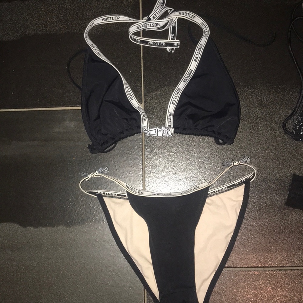 Hustler bikini